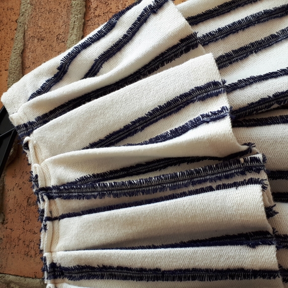 4 for $30 Banana Republic Striped Ruffled Off-the-Shoulder Top - Picture 4 of 8